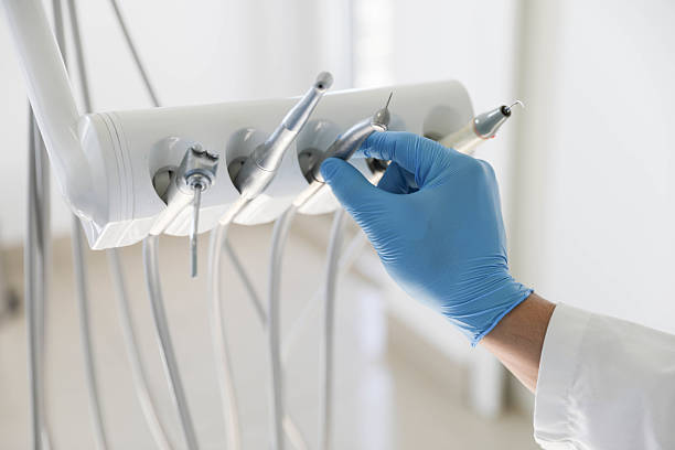 Professional Teeth Whitening technician working in Los Lunas, NM